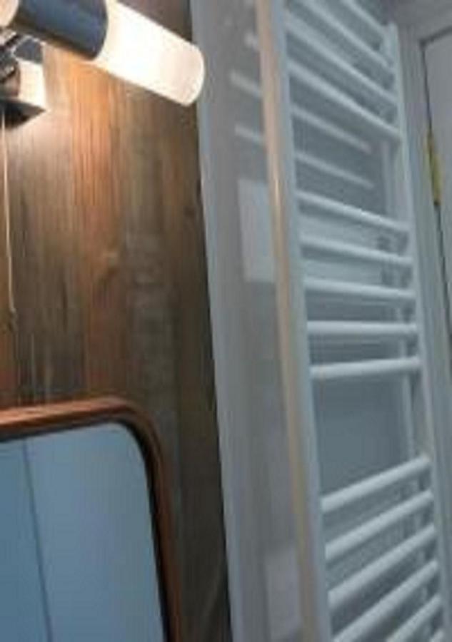 Rathlin Sound Apartment, *
